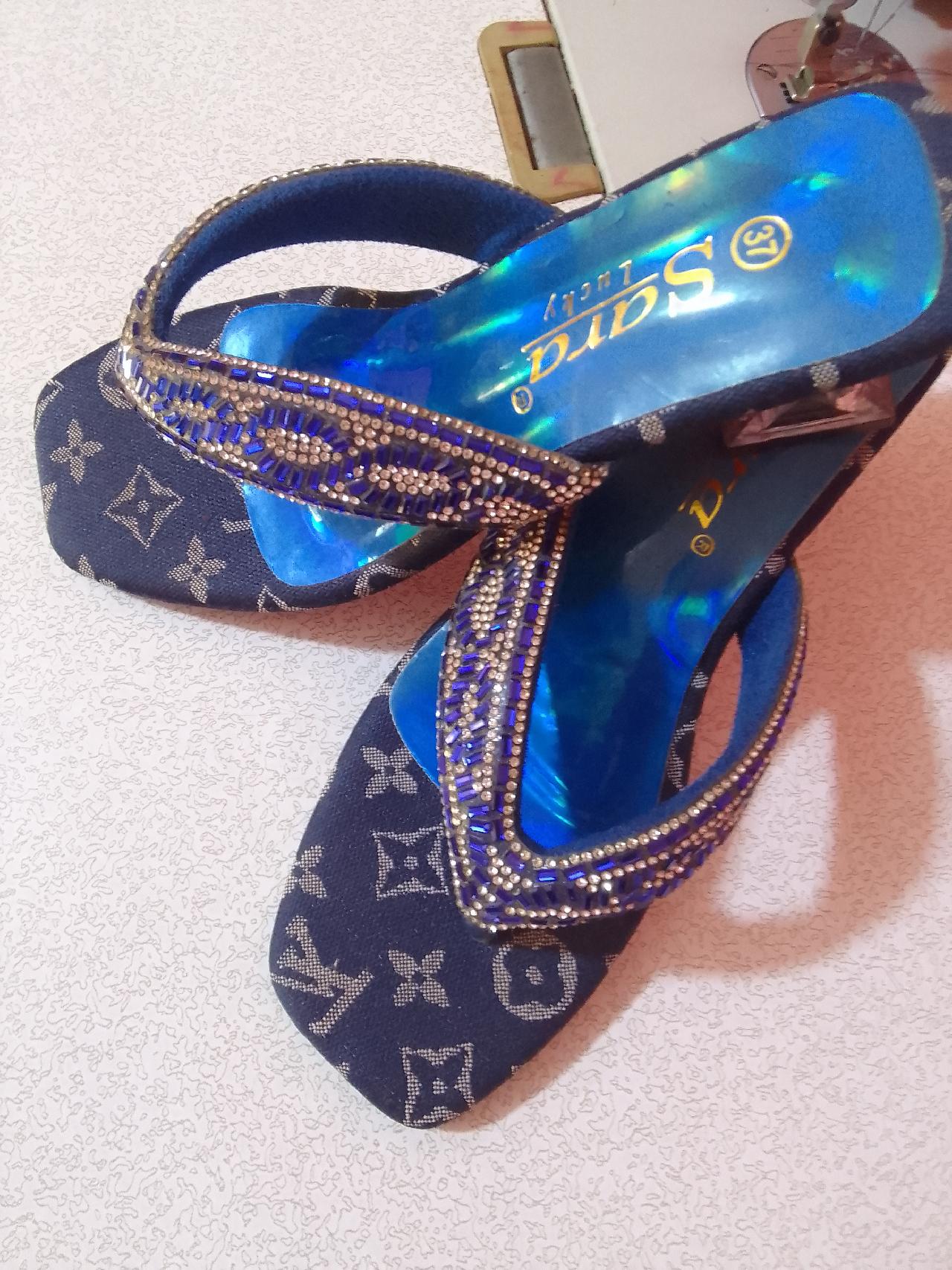 Heels for ladies size 37